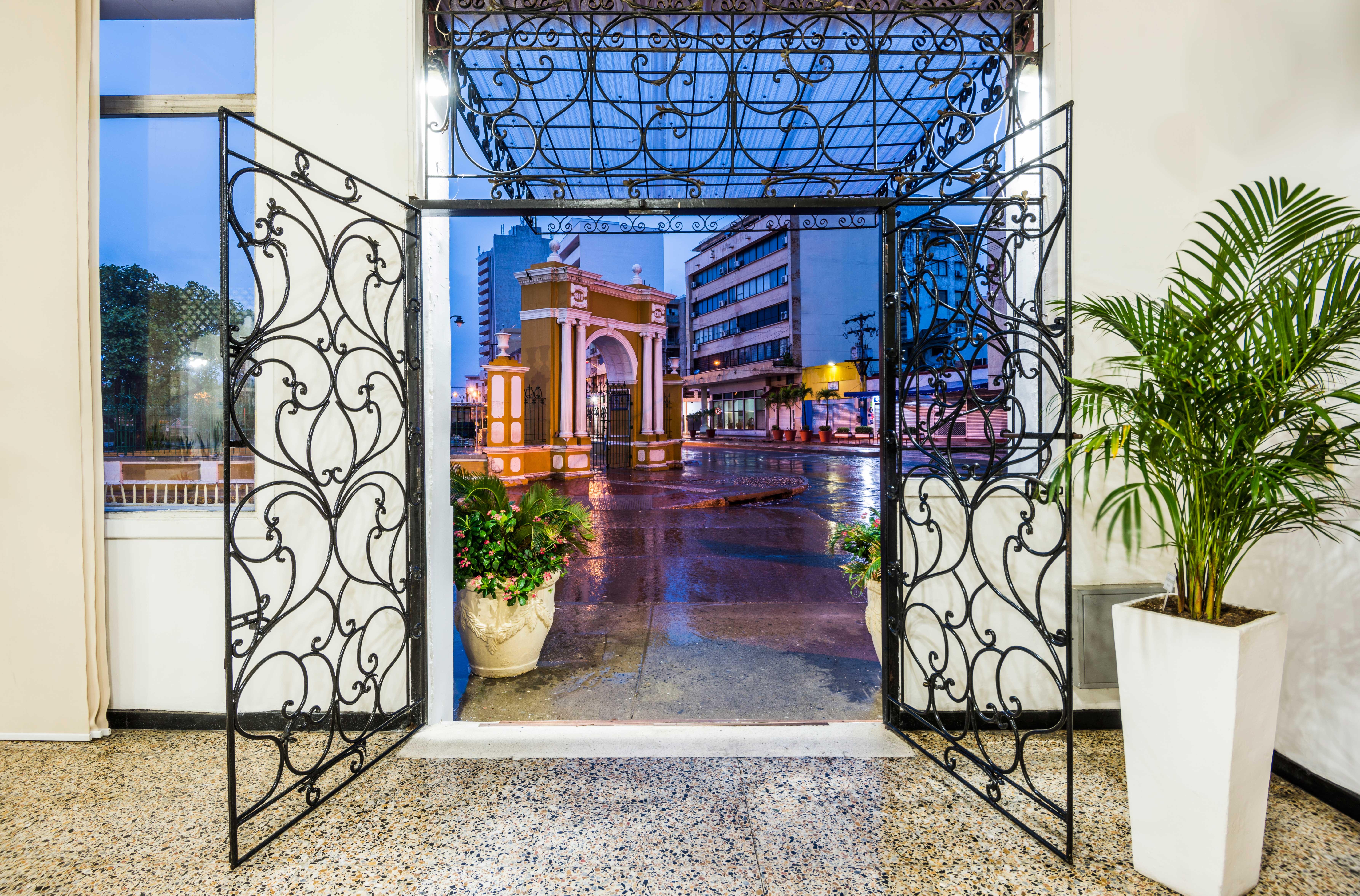 Hotel Dorado Plaza Centro Historico Cartagena Esterno foto